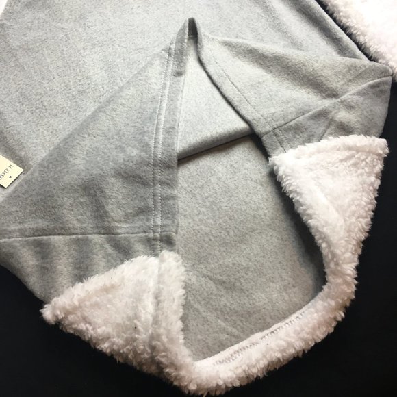 🌺3/$15🌺NWT For 21 Women's Panda Sleepwear Top. - Picture 6 of 7